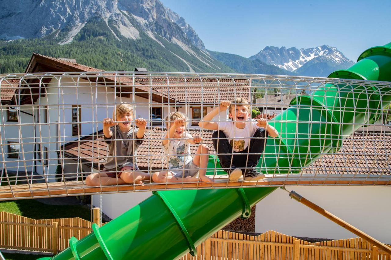 Hotel Tirolerhof - Familotel Zugspitze Ehrwald Esterno foto