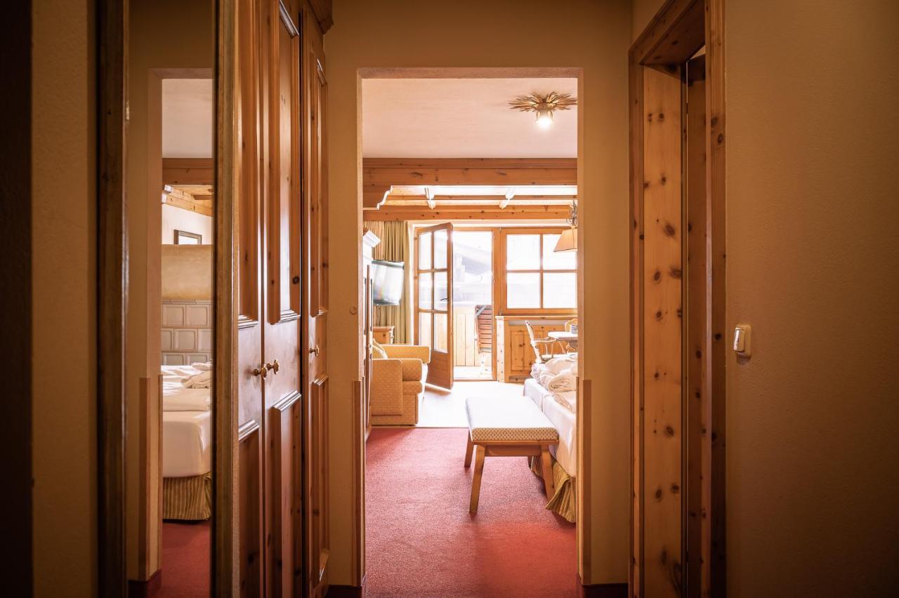Hotel Tirolerhof - Familotel Zugspitze Ehrwald Esterno foto