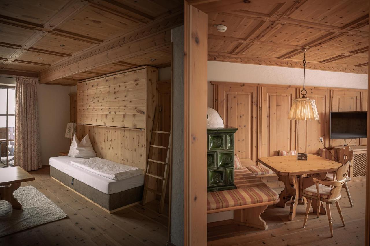 Hotel Tirolerhof - Familotel Zugspitze Ehrwald Esterno foto
