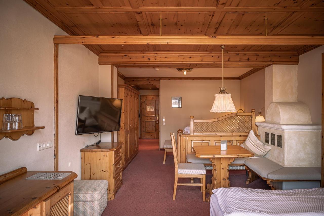 Hotel Tirolerhof - Familotel Zugspitze Ehrwald Esterno foto